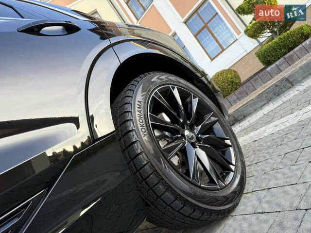 Чорний Ауді E-Tron, об'ємом двигуна 0 л та пробігом 150 тис. км за 25900 $, фото 40 на Automoto.ua