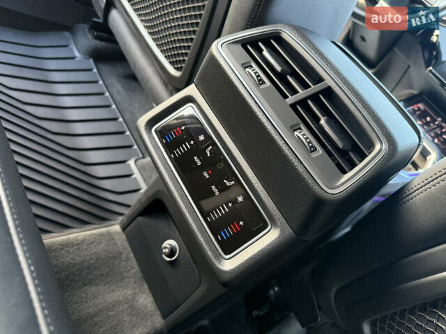 Чорний Ауді E-Tron, об'ємом двигуна 0 л та пробігом 150 тис. км за 25900 $, фото 87 на Automoto.ua