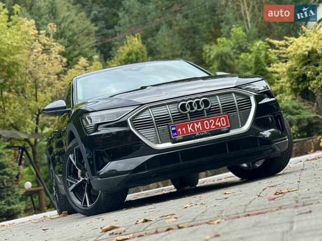 Чорний Ауді E-Tron, об'ємом двигуна 0 л та пробігом 159 тис. км за 24500 $, фото 2 на Automoto.ua