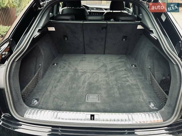 Ауди E-Tron 2020 в Луцке на Automoto.ua Черный Ауди E-Tron, объемом двигателя 0 л и пробегом 73 тыс. км за 35000 $, фото 9 на Automoto.ua