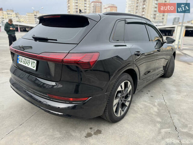 Чорний Ауді E-Tron, об'ємом двигуна 0 л та пробігом 155 тис. км за 30999 $, фото 15 на Automoto.ua