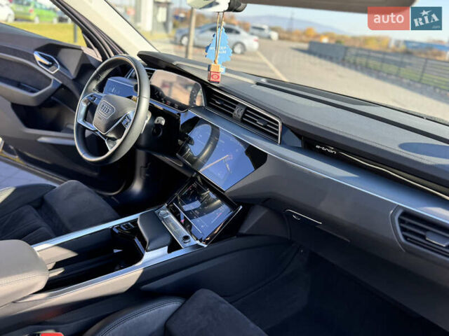 Черный Ауди E-Tron, объемом двигателя 0 л и пробегом 126 тыс. км за 27500 $, фото 31 на Automoto.ua