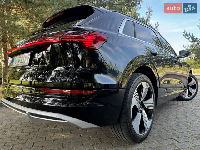Чорний Ауді E-Tron, об'ємом двигуна 0 л та пробігом 170 тис. км за 28800 $, фото 13 на Automoto.ua