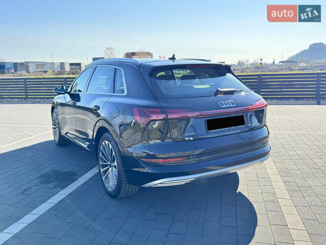 Черный Ауди E-Tron, объемом двигателя 0 л и пробегом 126 тыс. км за 27500 $, фото 3 на Automoto.ua