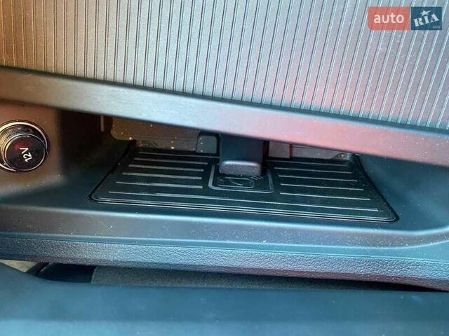 Черный Ауди E-Tron, объемом двигателя 0 л и пробегом 61 тыс. км за 36500 $, фото 17 на Automoto.ua