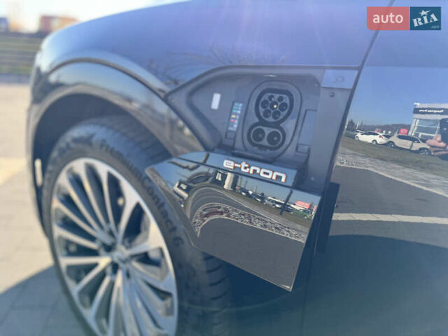 Черный Ауди E-Tron, объемом двигателя 0 л и пробегом 126 тыс. км за 27500 $, фото 21 на Automoto.ua