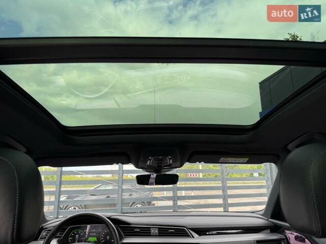 Черный Ауди E-Tron, объемом двигателя 0 л и пробегом 85 тыс. км за 30900 $, фото 30 на Automoto.ua