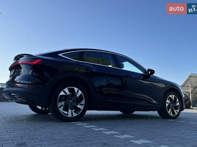 Чорний Ауді E-Tron, об'ємом двигуна 0 л та пробігом 81 тис. км за 26500 $, фото 11 на Automoto.ua