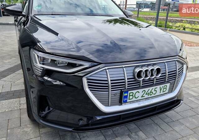 Черный Ауди E-Tron, объемом двигателя 0 л и пробегом 36 тыс. км за 26400 $, фото 51 на Automoto.ua