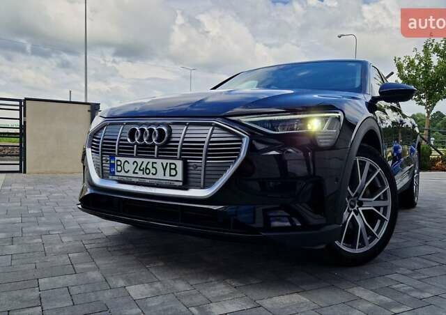 Черный Ауди E-Tron, объемом двигателя 0 л и пробегом 36 тыс. км за 26000 $, фото 6 на Automoto.ua