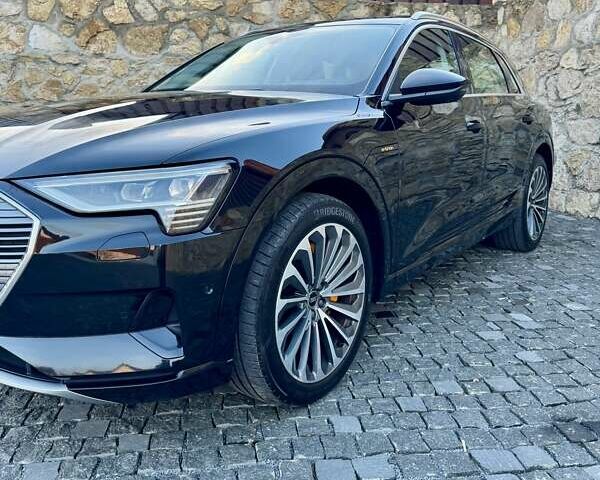 Чорний Ауді E-Tron, об'ємом двигуна 0 л та пробігом 253 тис. км за 24200 $, фото 13 на Automoto.ua