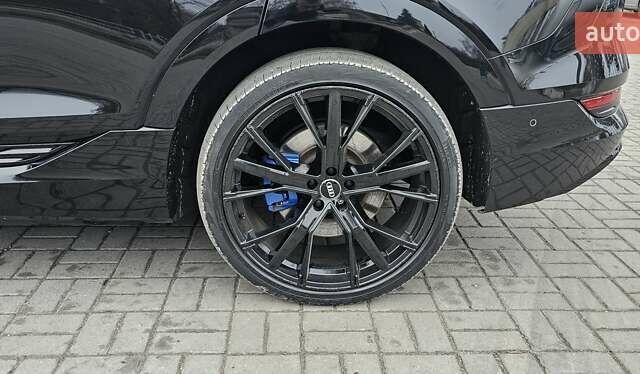 Чорний Ауді E-Tron, об'ємом двигуна 0 л та пробігом 120 тис. км за 33500 $, фото 119 на Automoto.ua