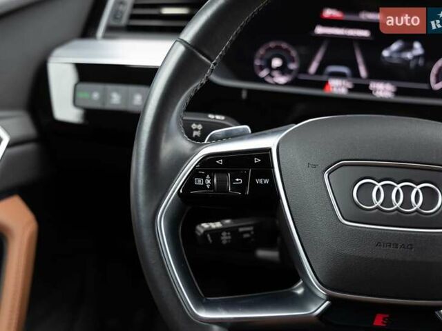 Черный Ауди E-Tron, объемом двигателя 0 л и пробегом 50 тыс. км за 39400 $, фото 20 на Automoto.ua