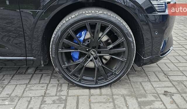 Чорний Ауді E-Tron, об'ємом двигуна 0 л та пробігом 120 тис. км за 33500 $, фото 117 на Automoto.ua