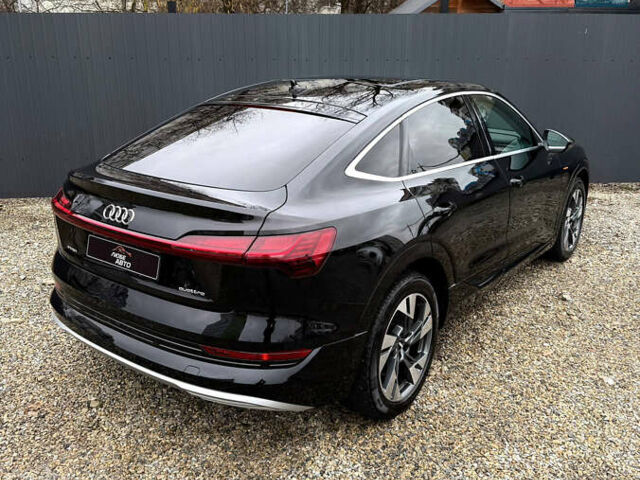 Черный Ауди E-Tron, объемом двигателя 0 л и пробегом 32 тыс. км за 35500 $, фото 9 на Automoto.ua