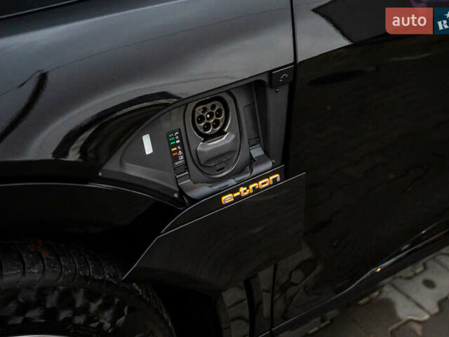 Чорний Ауді E-Tron, об'ємом двигуна 0 л та пробігом 75 тис. км за 29900 $, фото 33 на Automoto.ua