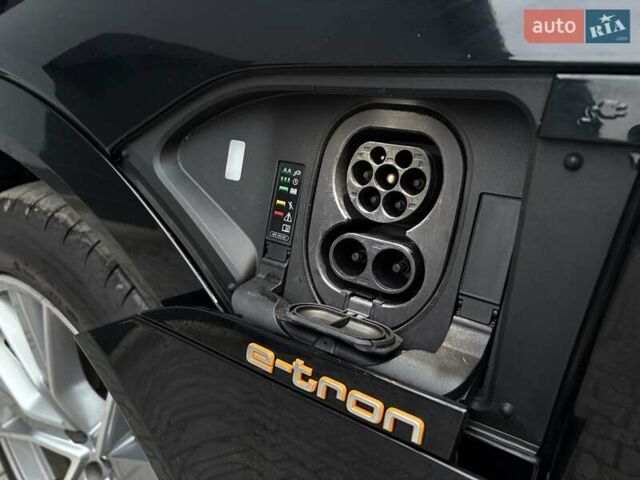 Черный Ауди E-Tron, объемом двигателя 0 л и пробегом 105 тыс. км за 35990 $, фото 14 на Automoto.ua