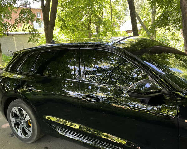 Черный Ауди E-Tron, объемом двигателя 0 л и пробегом 199 тыс. км за 27999 $, фото 9 на Automoto.ua