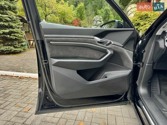 Чорний Ауді E-Tron, об'ємом двигуна 0 л та пробігом 159 тис. км за 24500 $, фото 68 на Automoto.ua