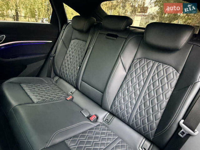 Черный Ауди E-Tron, объемом двигателя 0 л и пробегом 155 тыс. км за 33300 $, фото 23 на Automoto.ua