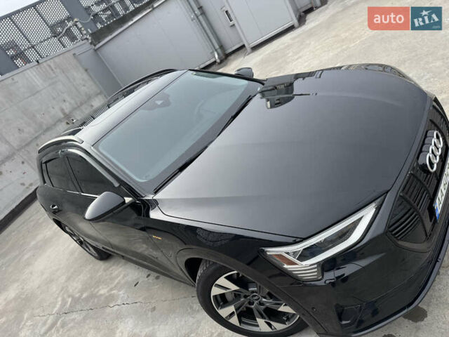 Чорний Ауді E-Tron, об'ємом двигуна 0 л та пробігом 155 тис. км за 30999 $, фото 27 на Automoto.ua
