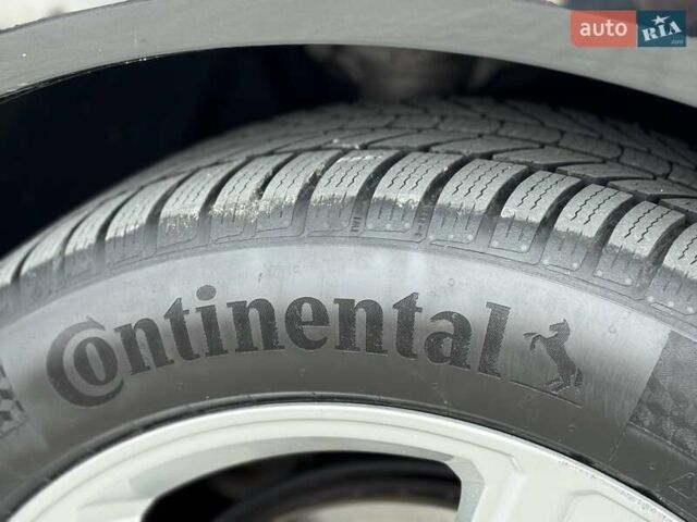 Черный Ауди E-Tron, объемом двигателя 0 л и пробегом 130 тыс. км за 22300 $, фото 33 на Automoto.ua