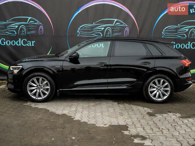 Чорний Ауді E-Tron, об'ємом двигуна 0 л та пробігом 75 тис. км за 29900 $, фото 8 на Automoto.ua