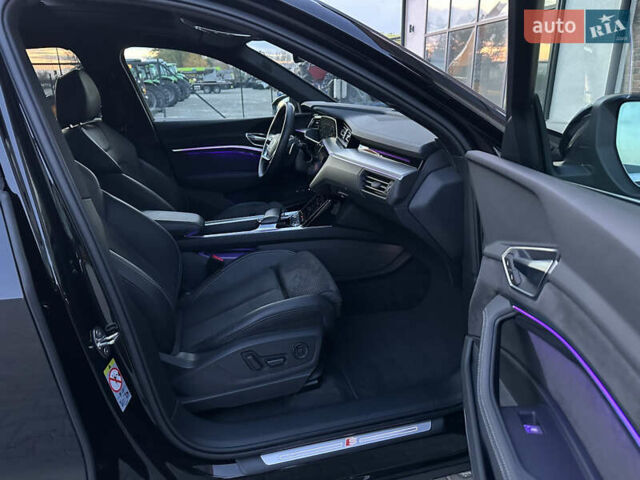 Ауди E-Tron 2020 в Тернополе на Automoto.ua Черный Ауди E-Tron, объемом двигателя 0 л и пробегом 119 тыс. км за 28500 $, фото 61 на Automoto.ua