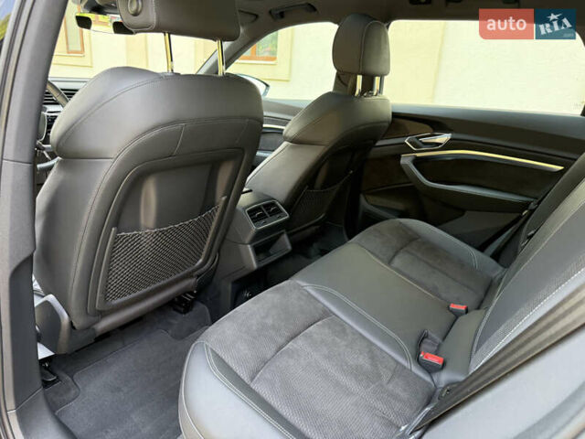 Черный Ауди E-Tron, объемом двигателя 0 л и пробегом 200 тыс. км за 26500 $, фото 23 на Automoto.ua