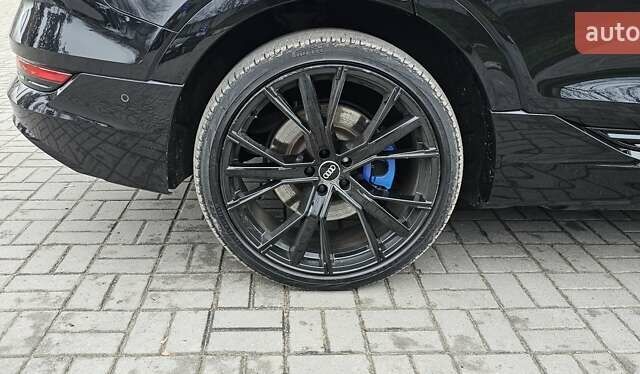 Чорний Ауді E-Tron, об'ємом двигуна 0 л та пробігом 120 тис. км за 33500 $, фото 118 на Automoto.ua