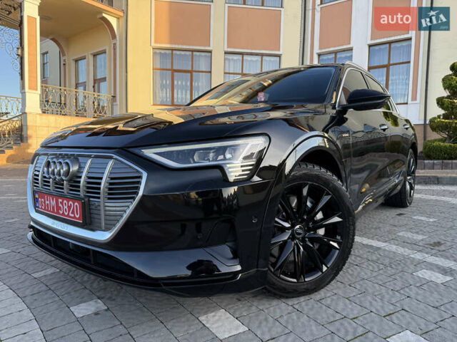 Чорний Ауді E-Tron, об'ємом двигуна 0 л та пробігом 150 тис. км за 25900 $, фото 30 на Automoto.ua