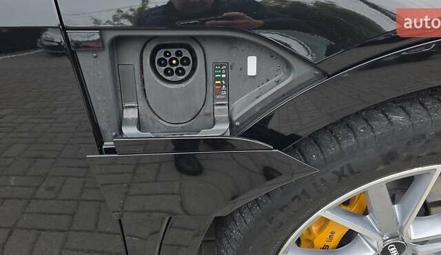 Черный Ауди E-Tron, объемом двигателя 0 л и пробегом 138 тыс. км за 29900 $, фото 64 на Automoto.ua