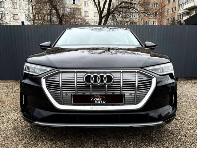 Черный Ауди E-Tron, объемом двигателя 0 л и пробегом 32 тыс. км за 35500 $, фото 1 на Automoto.ua