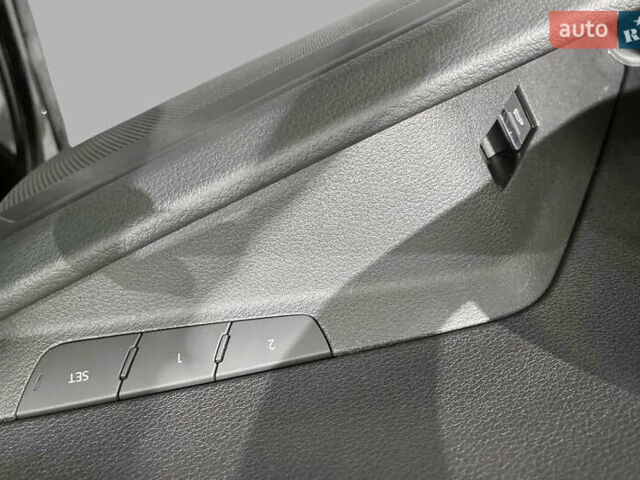Черный Ауди E-Tron, объемом двигателя 0 л и пробегом 125 тыс. км за 21700 $, фото 30 на Automoto.ua
