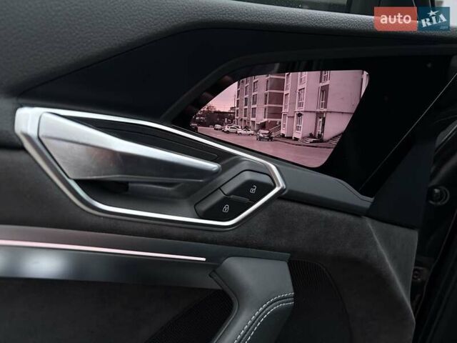 Черный Ауди E-Tron, объемом двигателя 0 л и пробегом 105 тыс. км за 35990 $, фото 25 на Automoto.ua