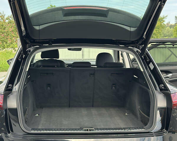 Черный Ауди E-Tron, объемом двигателя 0 л и пробегом 130 тыс. км за 26500 $, фото 28 на Automoto.ua