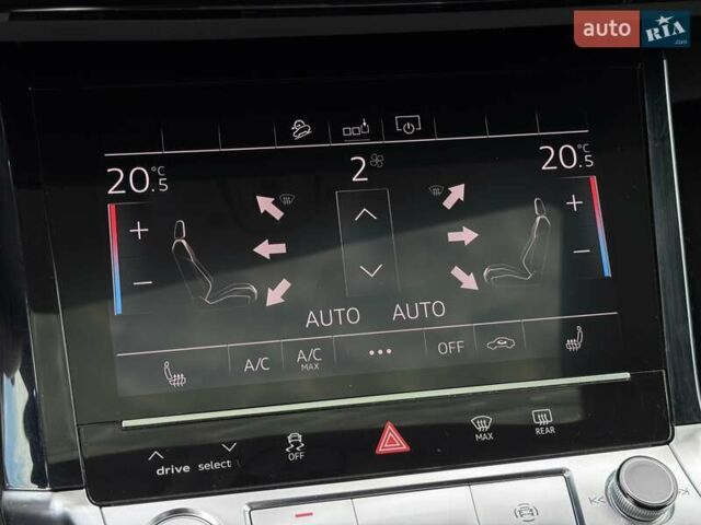 Черный Ауди E-Tron, объемом двигателя 0 л и пробегом 130 тыс. км за 22300 $, фото 49 на Automoto.ua