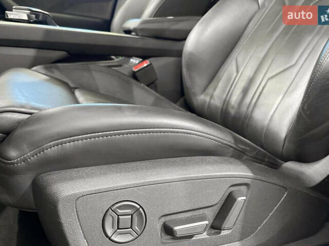 Черный Ауди E-Tron, объемом двигателя 0 л и пробегом 125 тыс. км за 21700 $, фото 23 на Automoto.ua