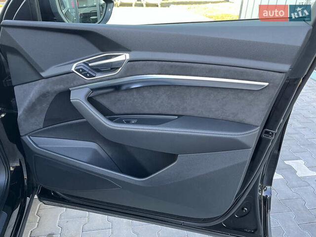 Чорний Ауді E-Tron, об'ємом двигуна 0 л та пробігом 81 тис. км за 26500 $, фото 62 на Automoto.ua