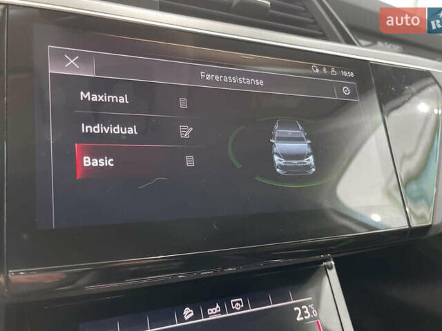 Черный Ауди E-Tron, объемом двигателя 0 л и пробегом 125 тыс. км за 21700 $, фото 16 на Automoto.ua