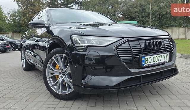 Черный Ауди E-Tron, объемом двигателя 0 л и пробегом 138 тыс. км за 29900 $, фото 33 на Automoto.ua