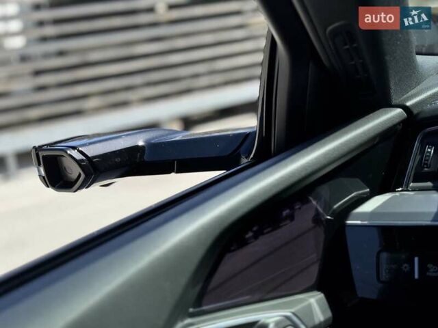 Ауді E-Tron 2020 у Києві на Automoto.ua Чорний Ауді E-Tron, об'ємом двигуна 0 л та пробігом 44 тис. км за 35999 $, фото 67 на Automoto.ua