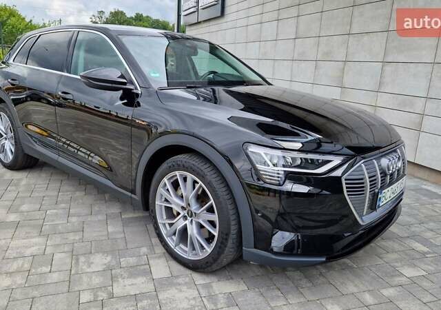 Черный Ауди E-Tron, объемом двигателя 0 л и пробегом 36 тыс. км за 26400 $, фото 10 на Automoto.ua