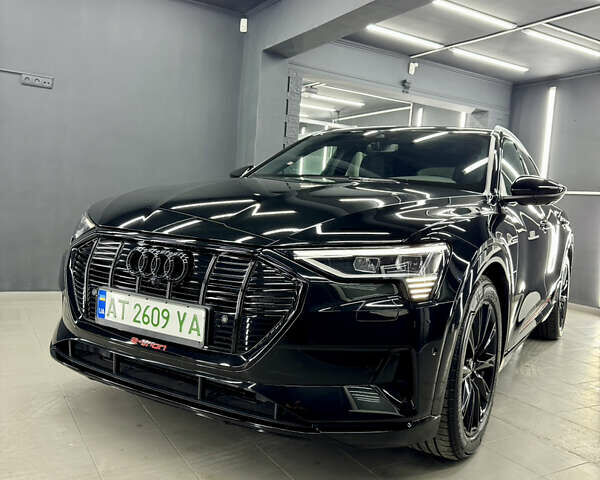 Черный Ауди E-Tron, объемом двигателя 0 л и пробегом 38 тыс. км за 39999 $, фото 2 на Automoto.ua