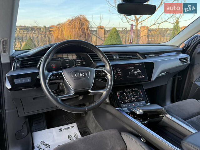 Чорний Ауді E-Tron, об'ємом двигуна 0 л та пробігом 150 тис. км за 25900 $, фото 90 на Automoto.ua