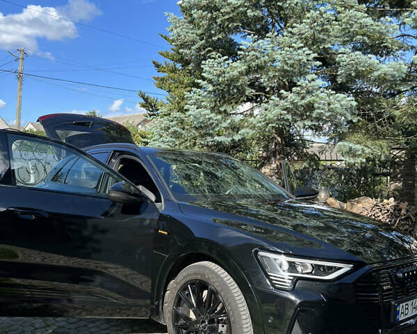 Черный Ауди E-Tron, объемом двигателя 0 л и пробегом 133 тыс. км за 28000 $, фото 79 на Automoto.ua