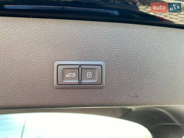 Черный Ауди E-Tron, объемом двигателя 0 л и пробегом 61 тыс. км за 36500 $, фото 30 на Automoto.ua