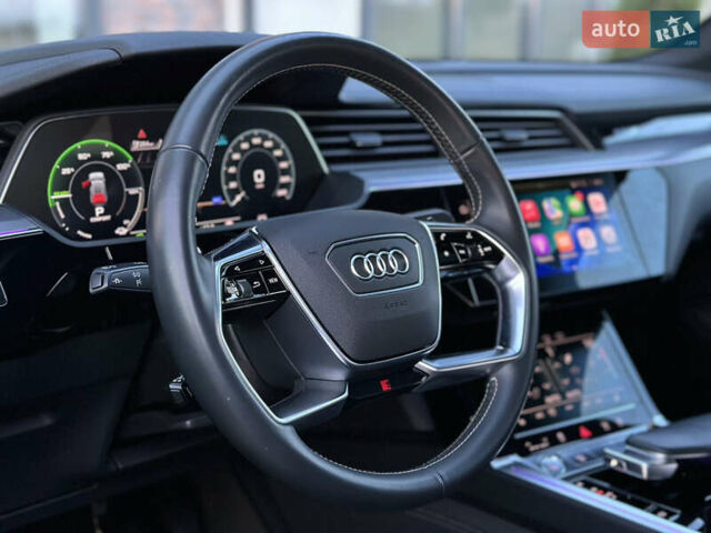 Ауди E-Tron 2020 в Тернополе на Automoto.ua Черный Ауди E-Tron, объемом двигателя 0 л и пробегом 119 тыс. км за 28500 $, фото 48 на Automoto.ua