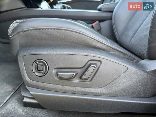 Чорний Ауді E-Tron, об'ємом двигуна 0 л та пробігом 40 тис. км за 55000 $, фото 19 на Automoto.ua