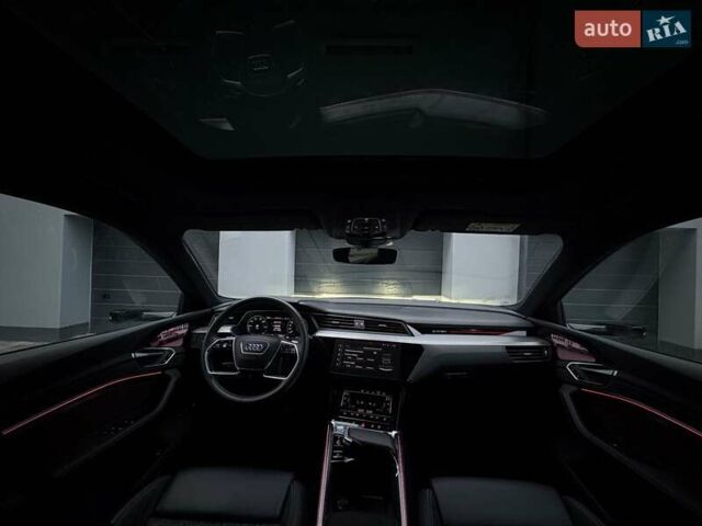 Черный Ауди E-Tron, объемом двигателя 0 л и пробегом 105 тыс. км за 35990 $, фото 33 на Automoto.ua